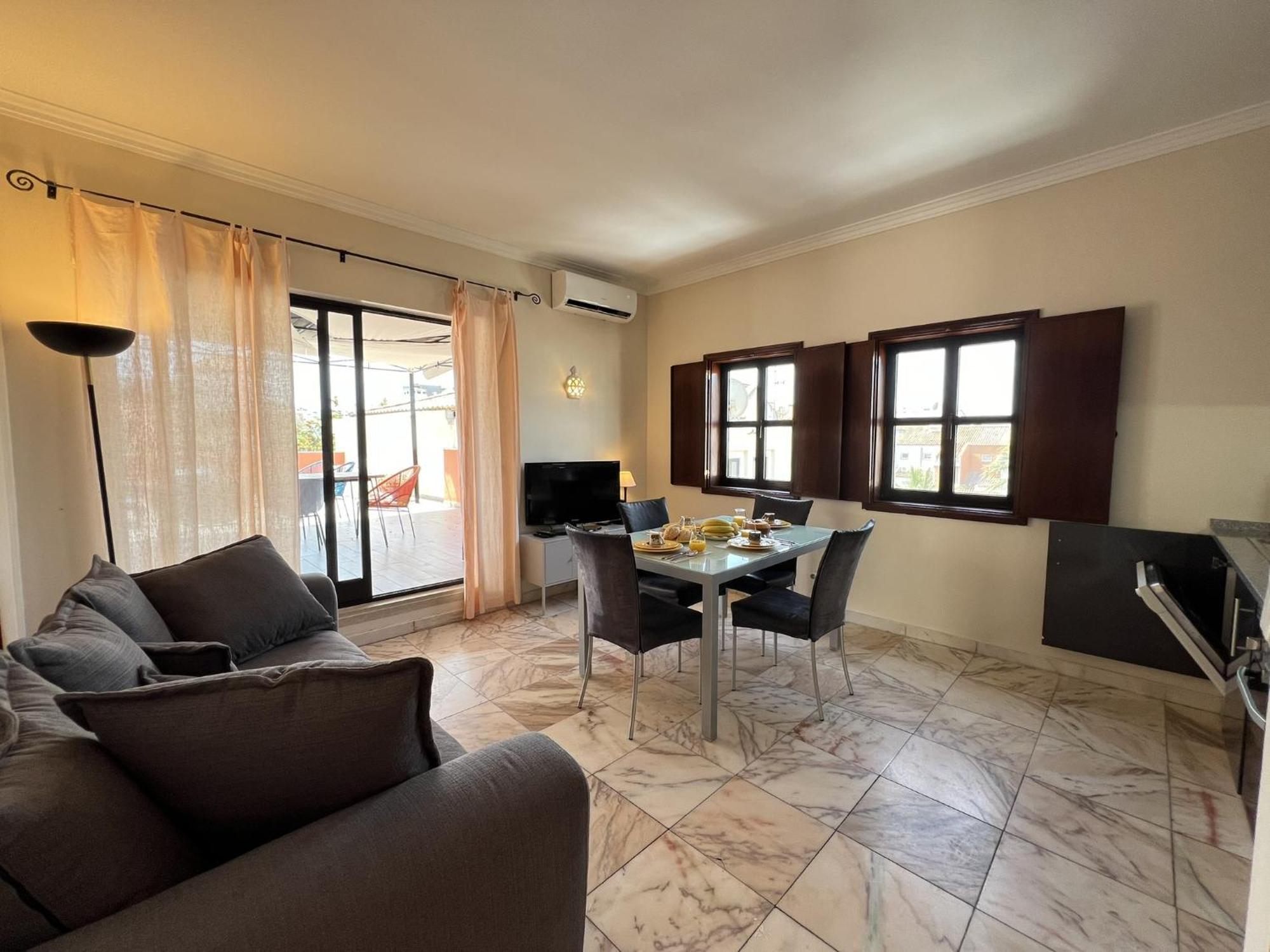 Apartment 8 By Homing