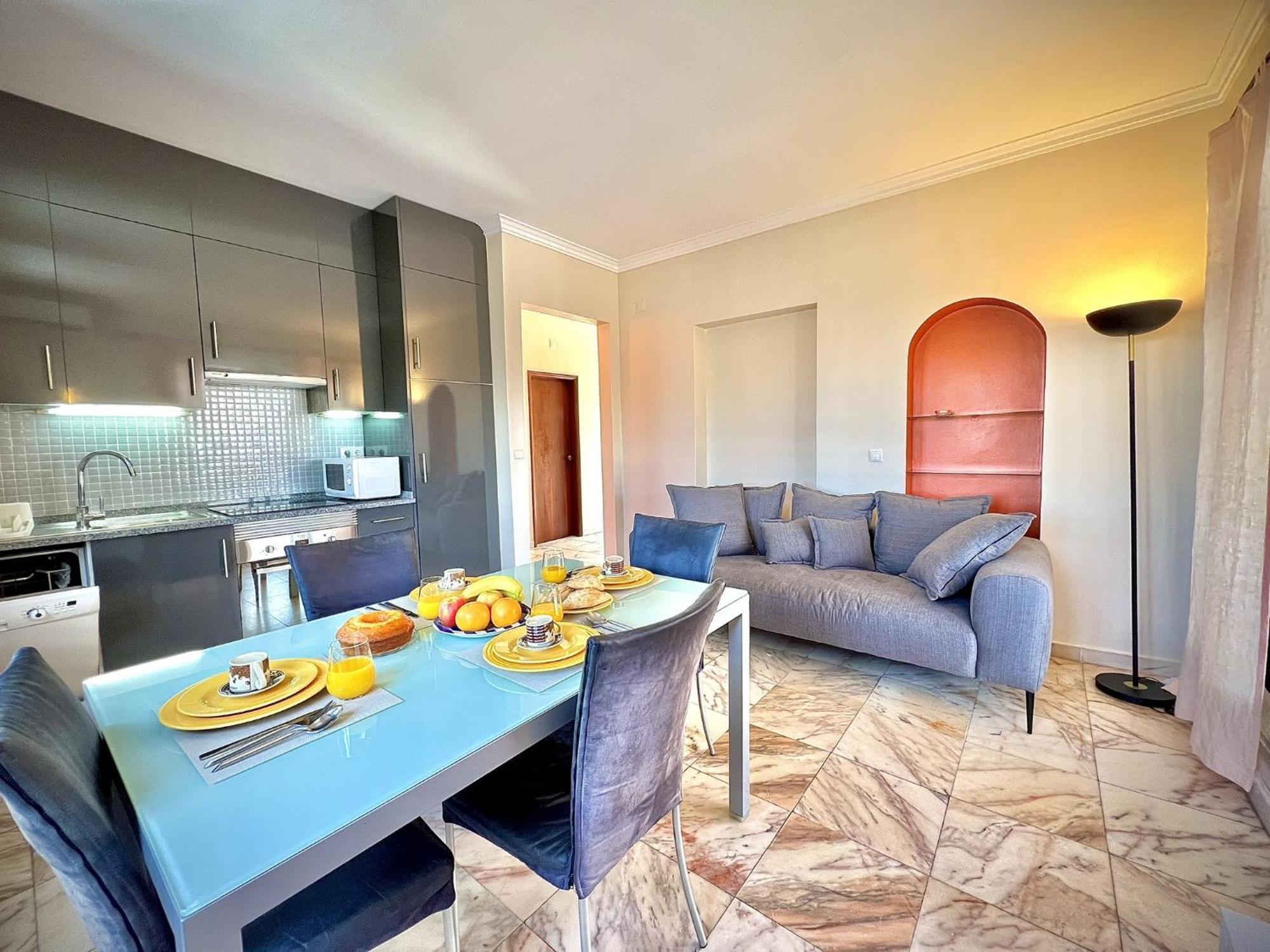 Apartment 8 By Homing *