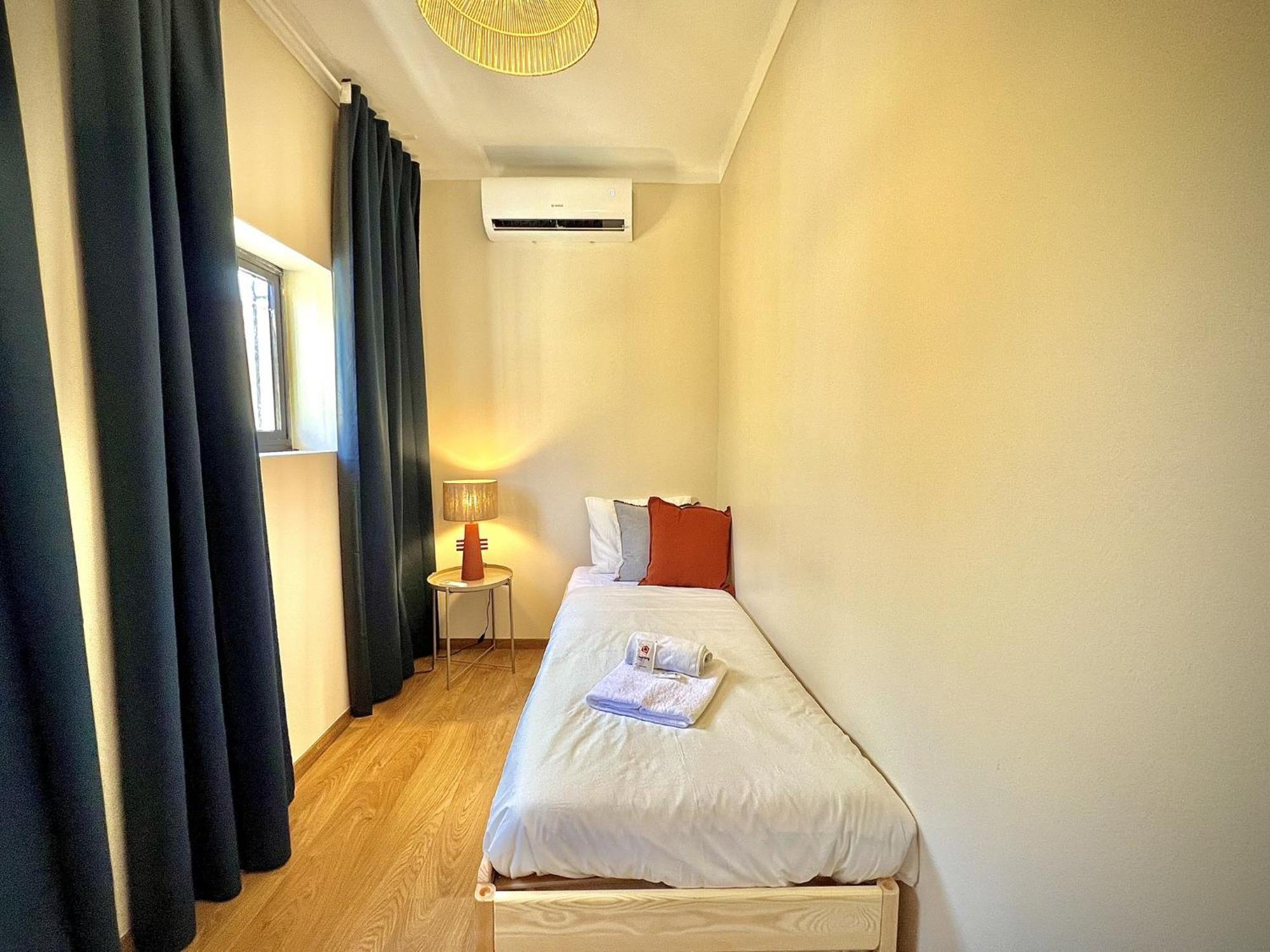 8 By Homing Apartment *